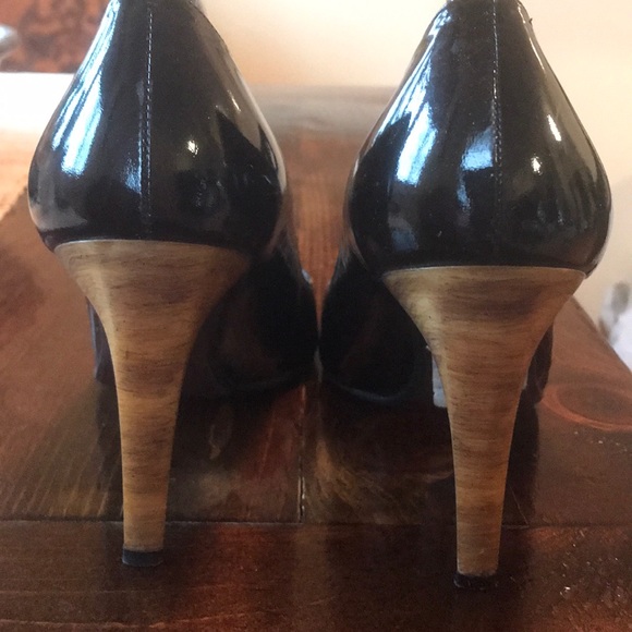 Stuart Weitzman heels - Picture 2 of 5